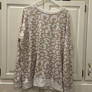 Discount Divas animal print top